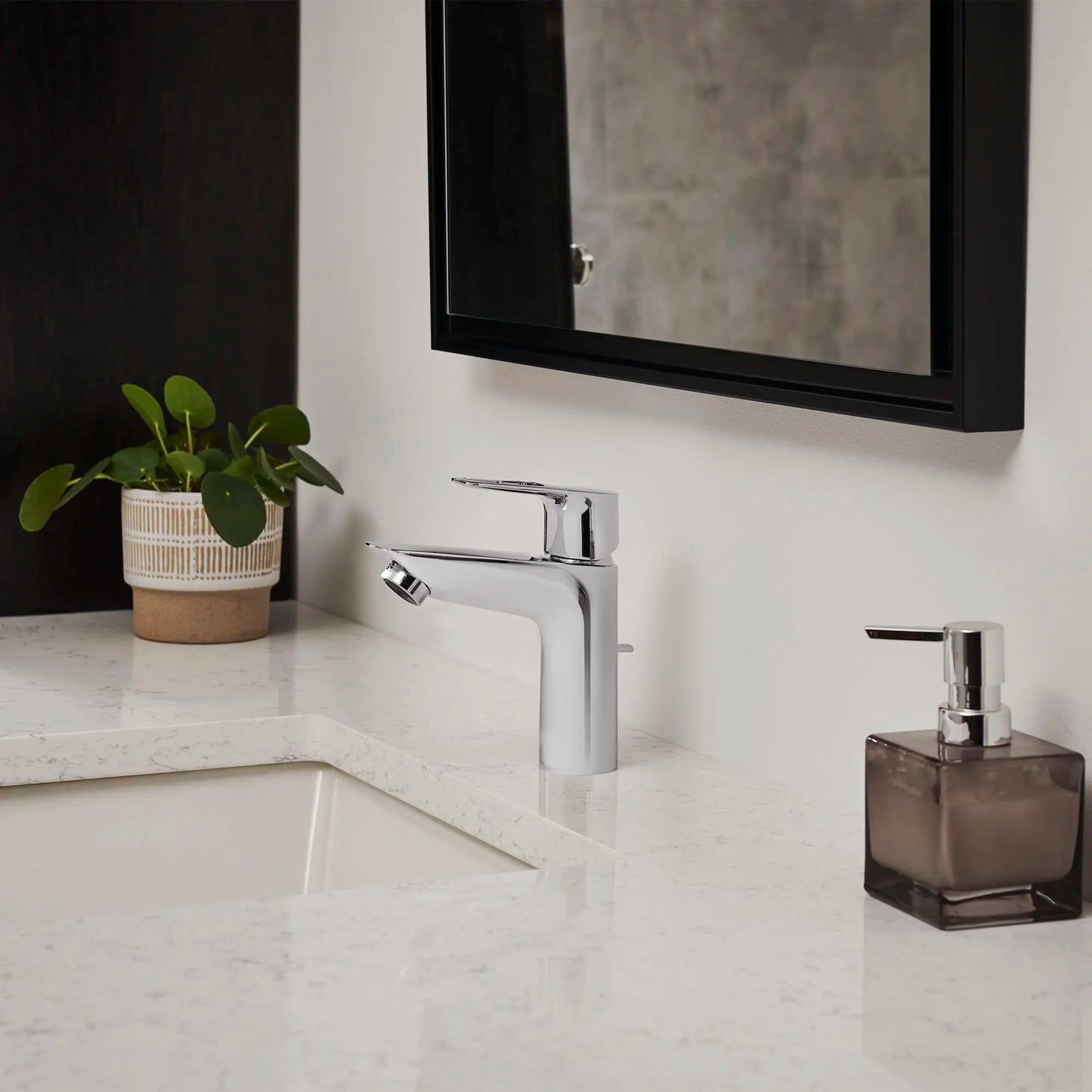 GROHE Bauloop Single-Handle M-Size Bathroom Faucet